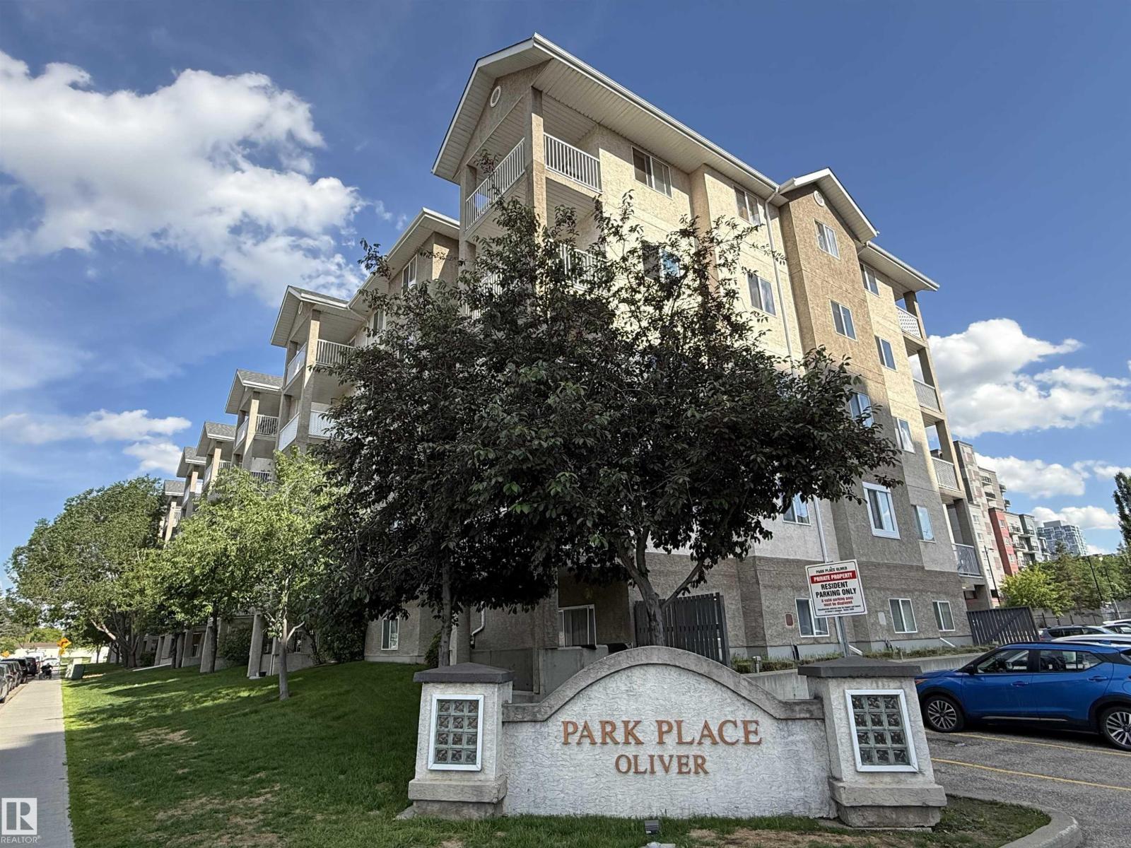102-10535 122 Street NW, Edmonton, AB, T5N4B7