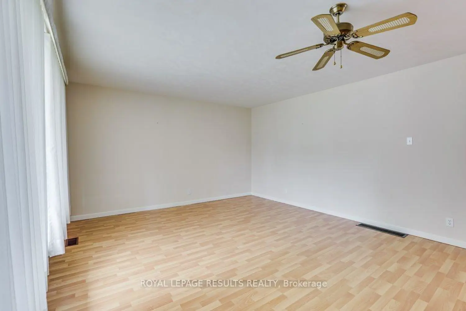 295 John Street photo 4