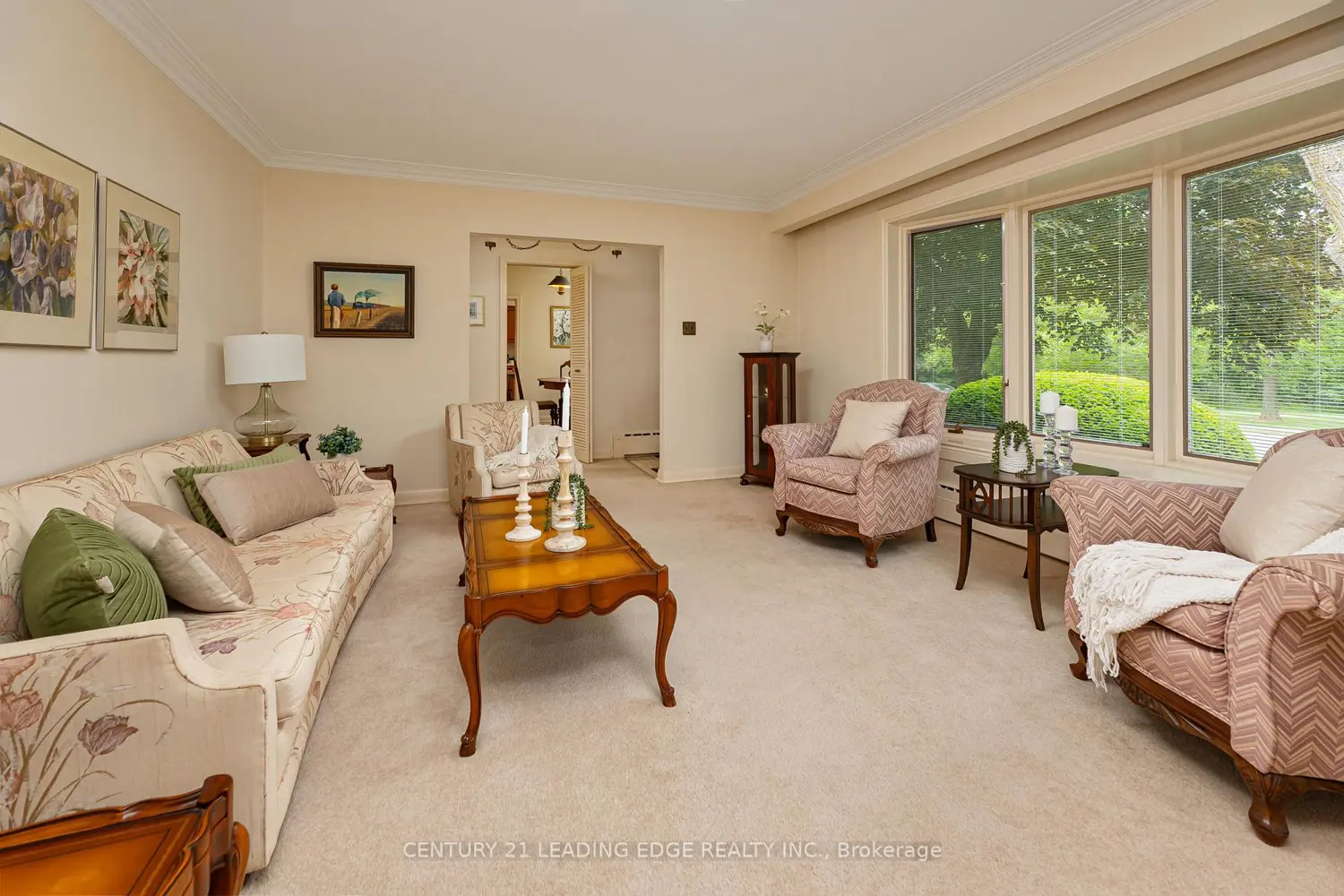 6 Paramount Road photo 3