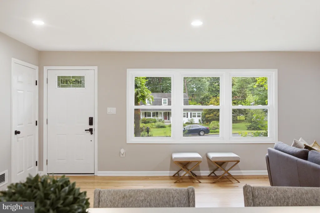 896 Forest Lane, Hanover, MD 21076 photo 3