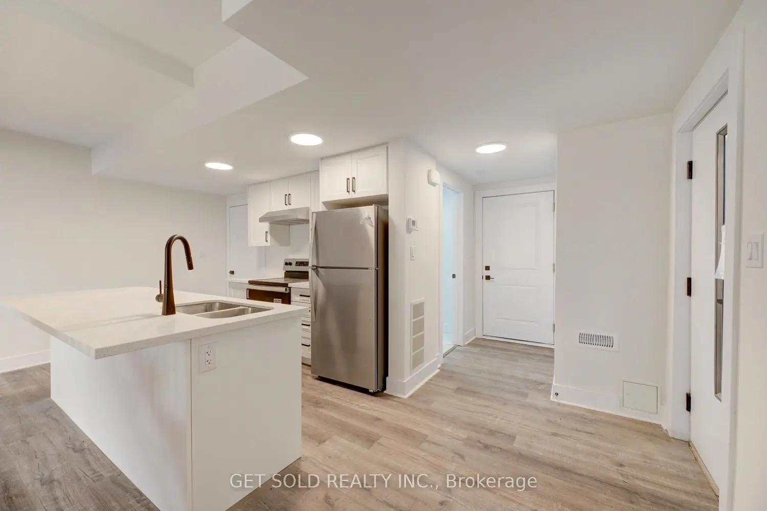 6701 Thorold Stone Road 3