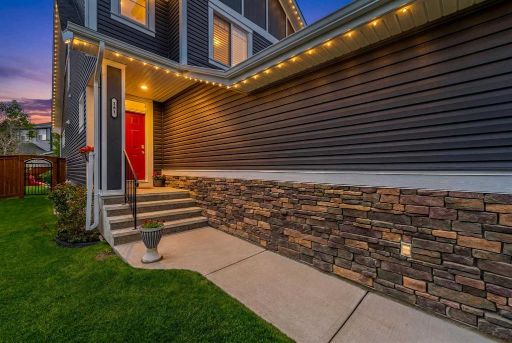 141 Copperpond Bay SE, Calgary, AB, T2Z0R2 photo 3