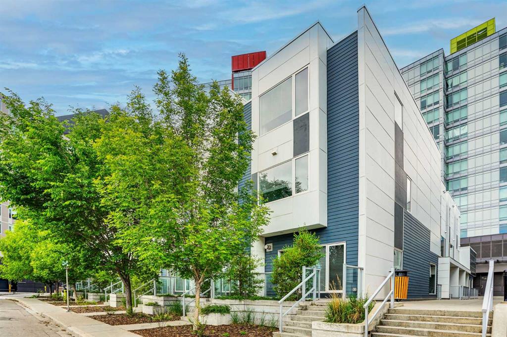 207-20 Brentwood Common NW, Calgary, AB, T2L 2L7