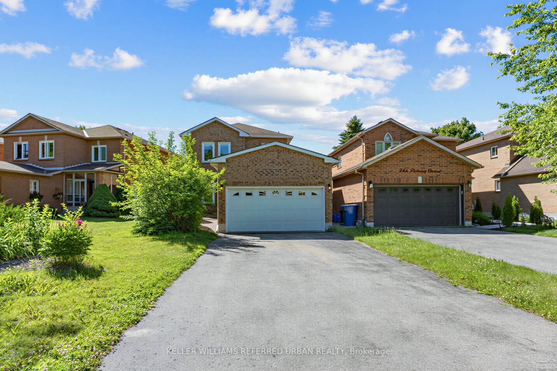 350 Pickering Crescent, Newmarket, ON, L3Y 8G7