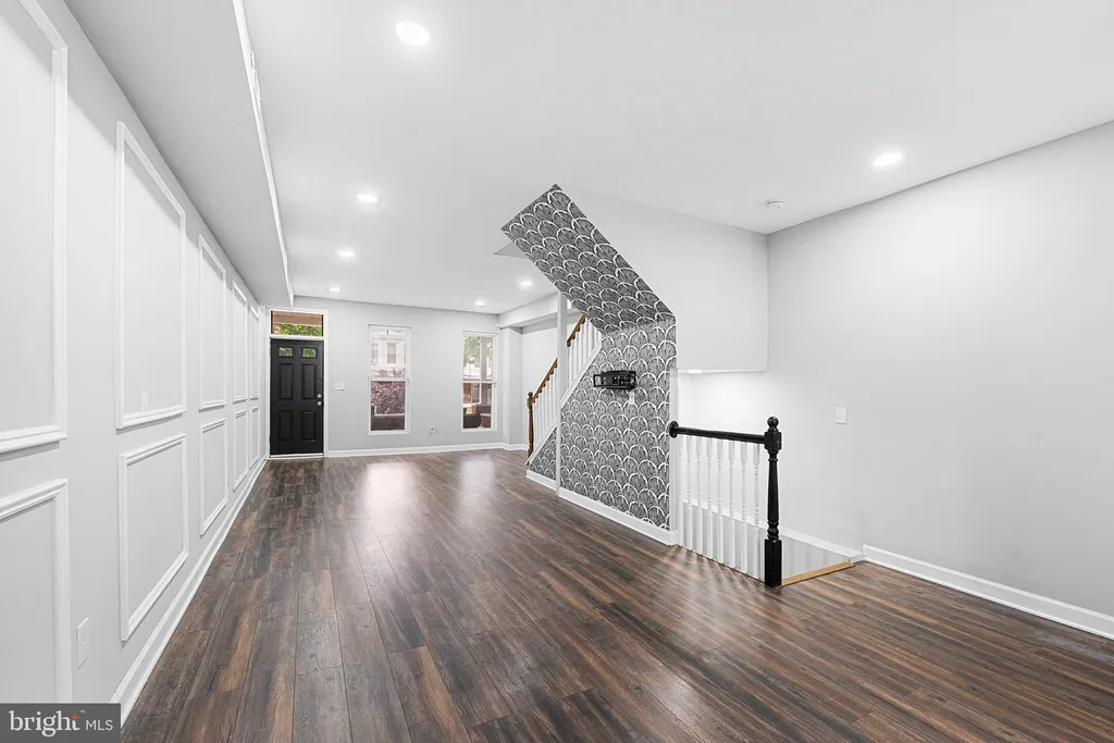 815 Chauncey Avenue, Baltimore, MD 21217 photo 3