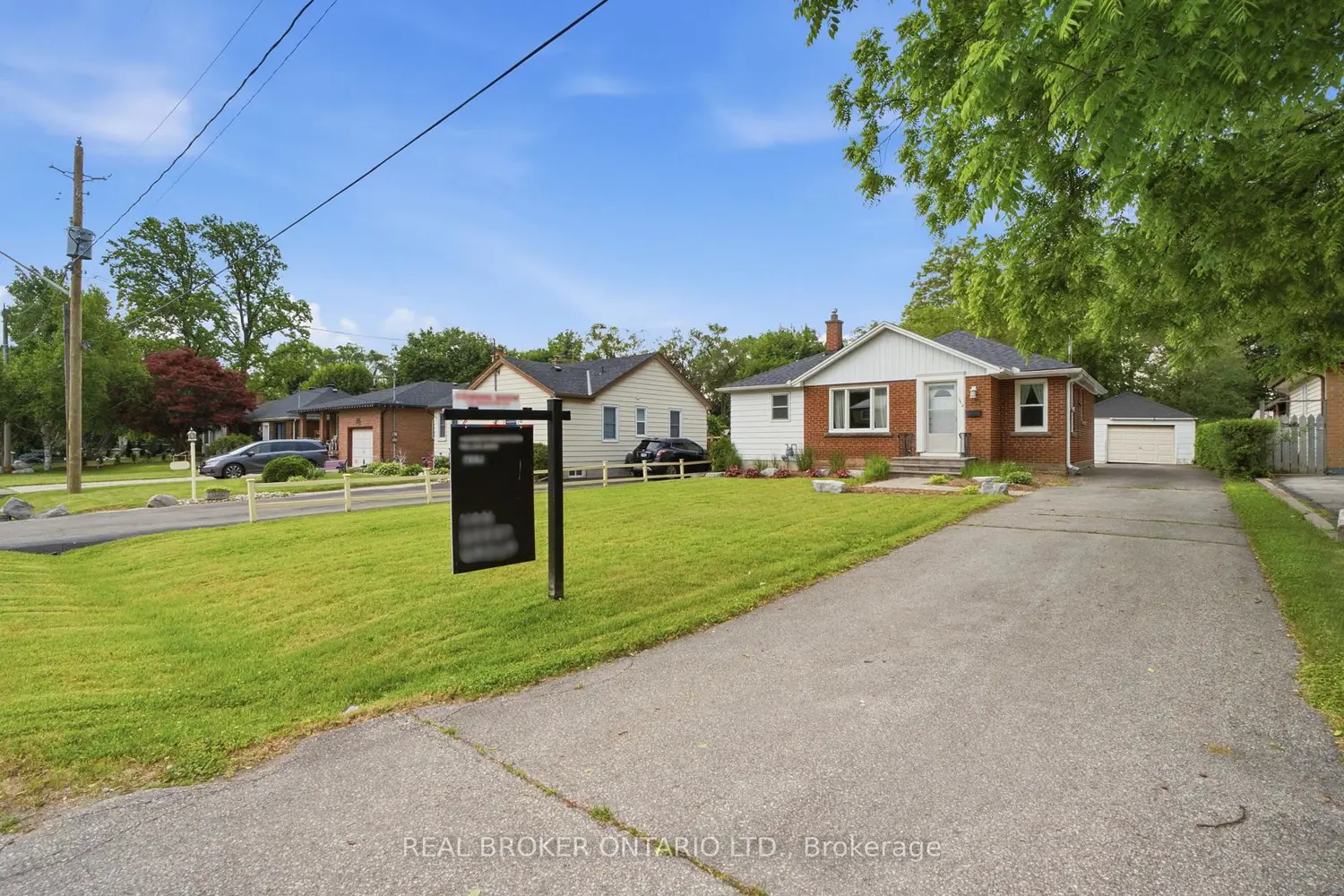1076 Clearview Avenue photo 2