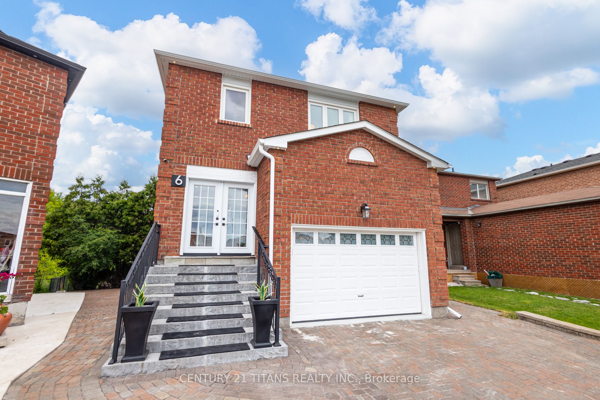 6 Blossom Court, Vaughan, ON, L4L 6S9