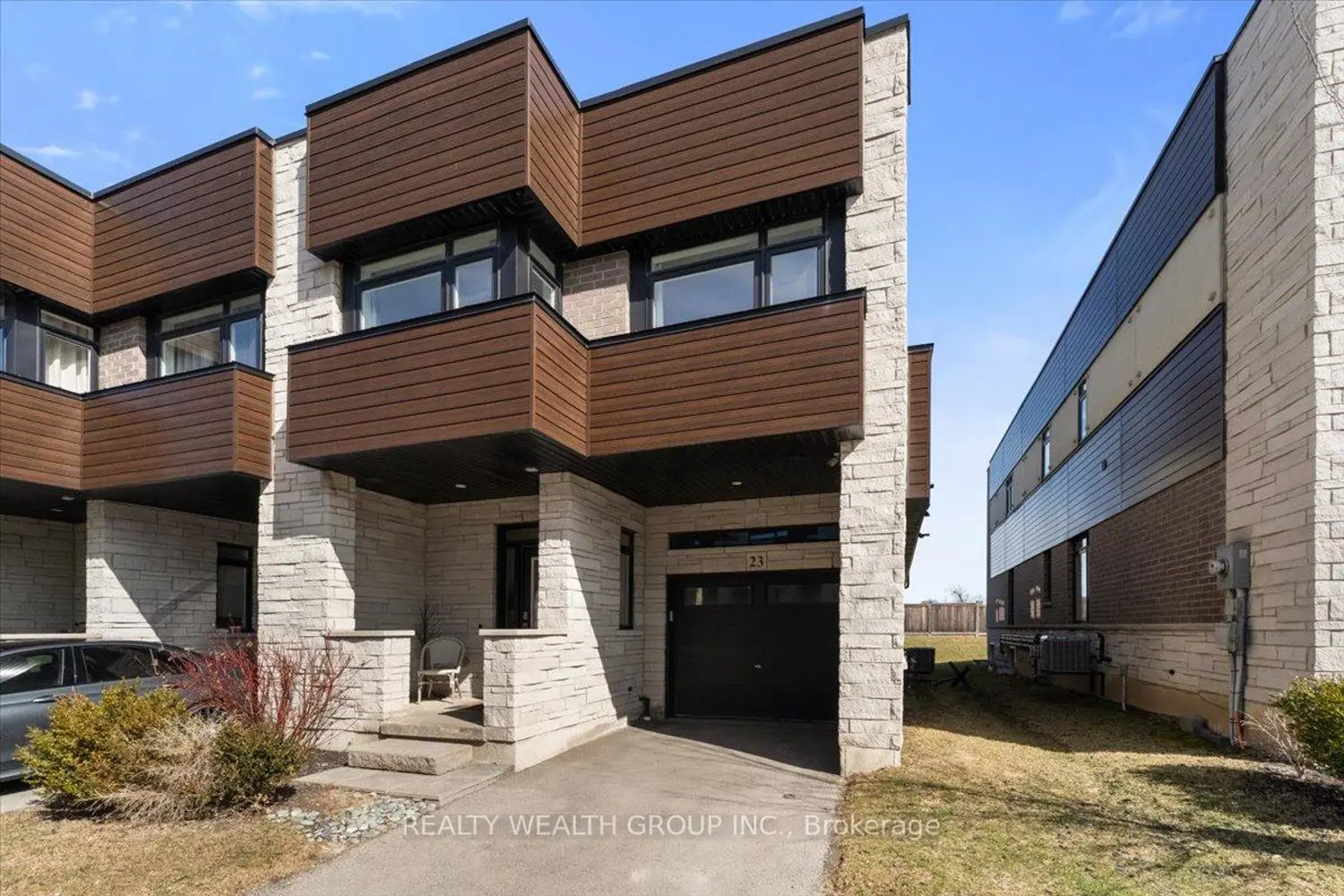 35 Midhurst Heights 23