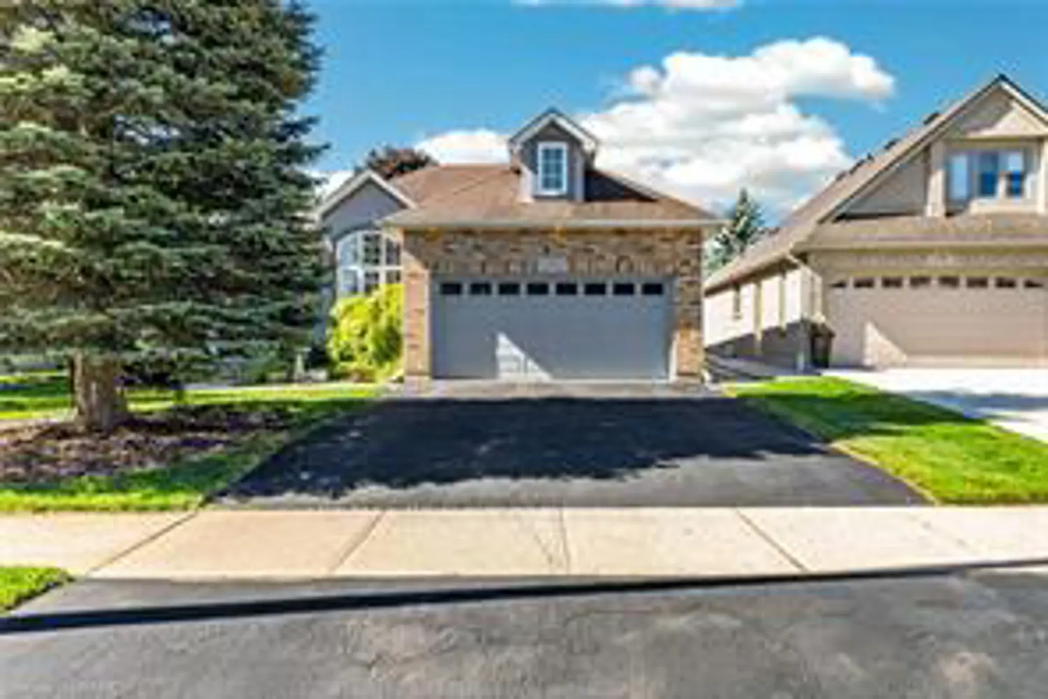 62 Varley Crescent