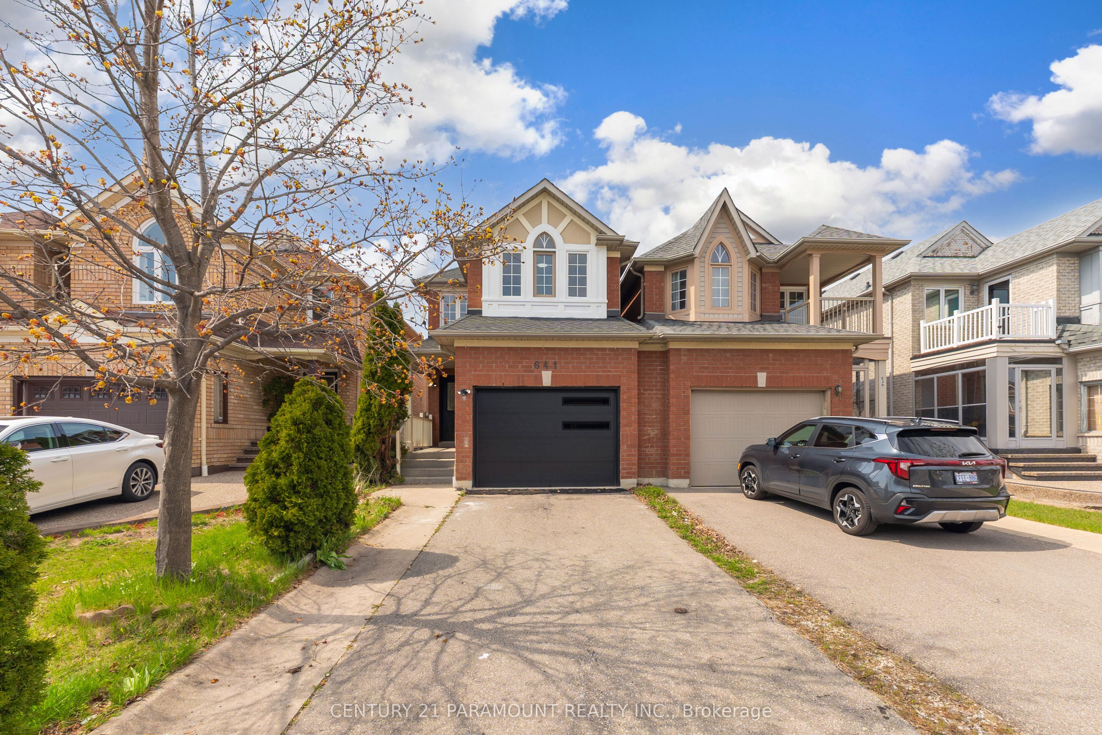 641 Macbeth Heights, Mississauga, ON, L5W 1E5 photo 3