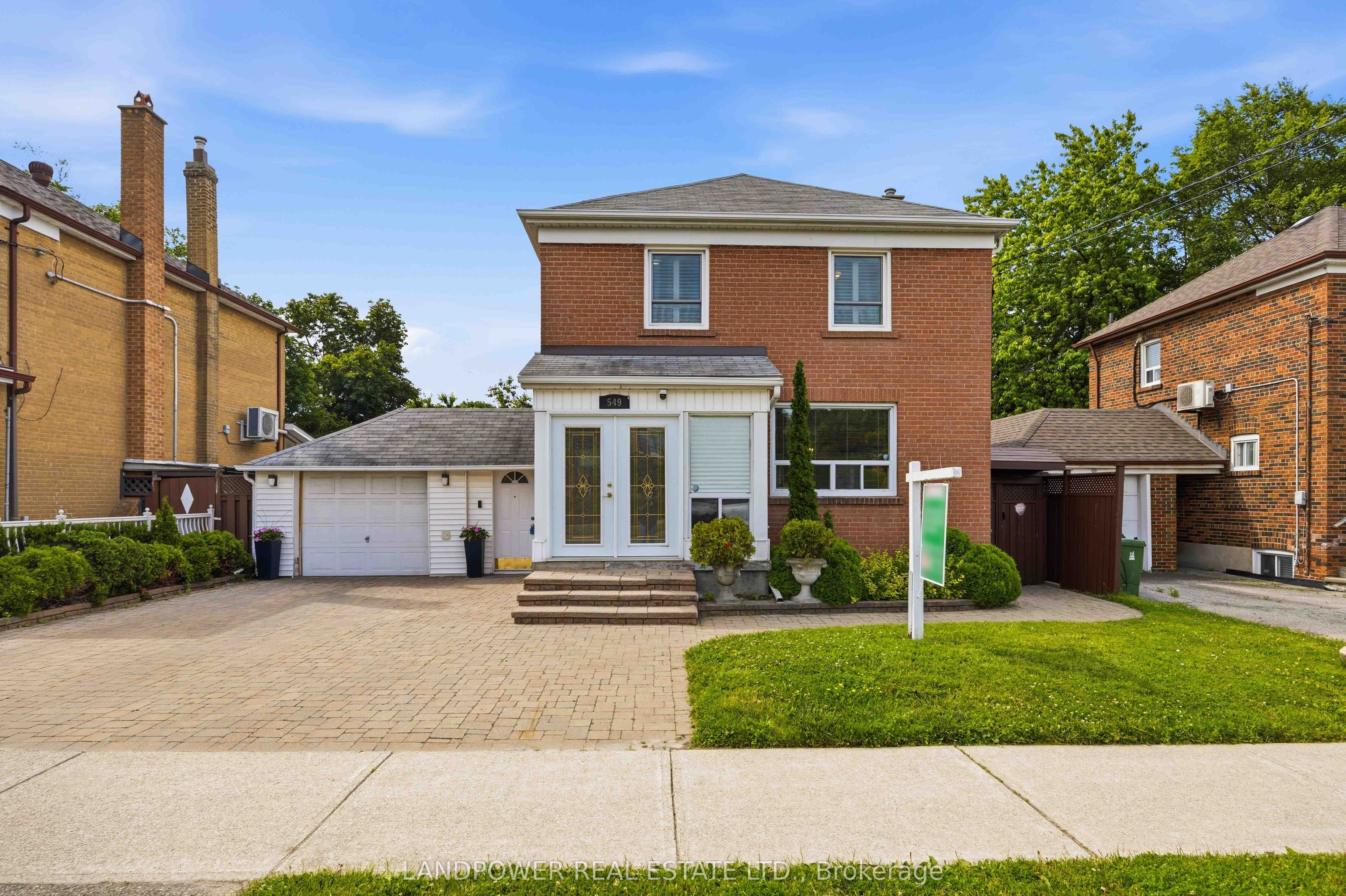 549 Lawrence Avenue W, Toronto, ON, M6A 1A5