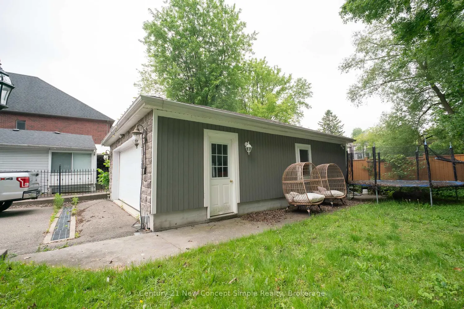 116 Moray Avenue photo 4