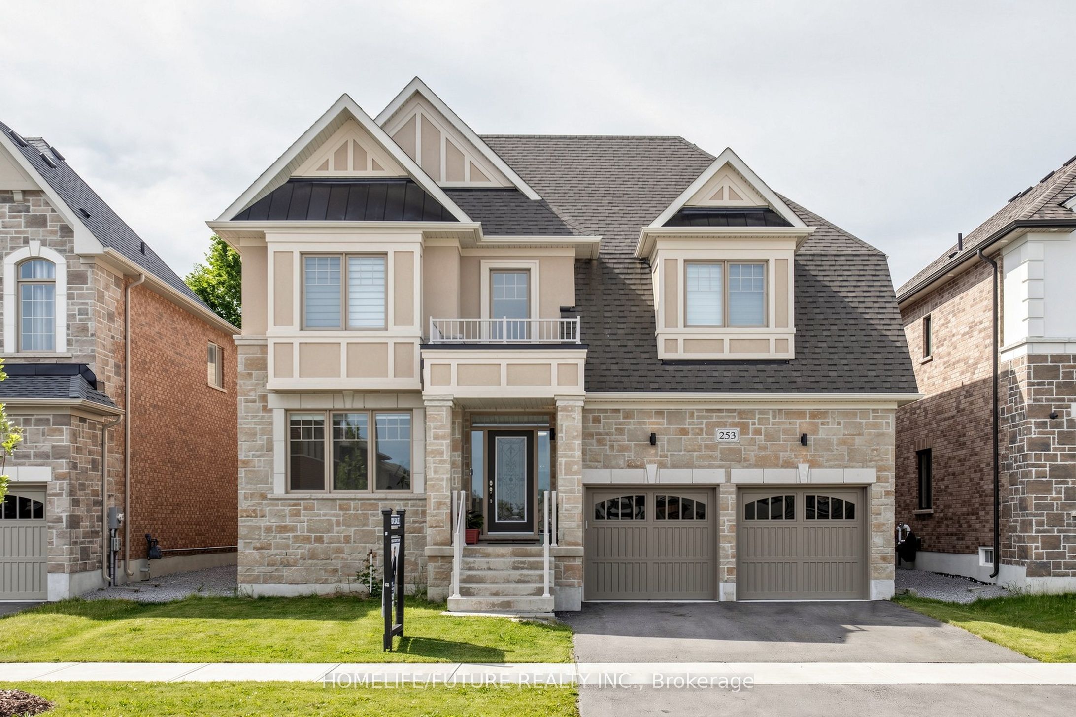 253 Danny Wheeler Boulevard, Georgina, ON, L4P 0J9