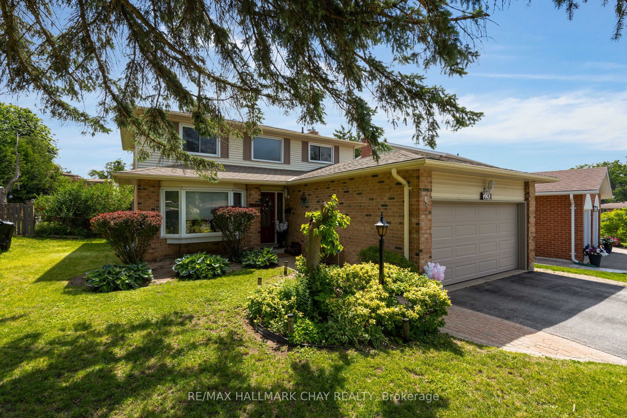 230 Browning Trail, Barrie, ON, L4N 5J7