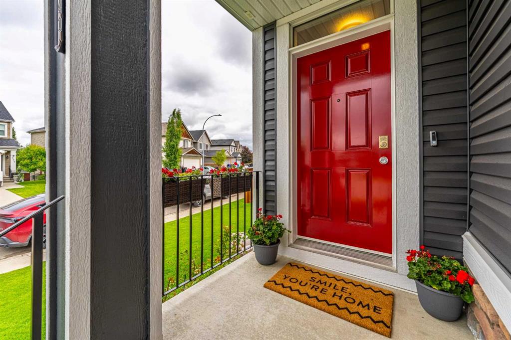 141 Copperpond Bay SE, Calgary, AB, T2Z0R2 photo 4