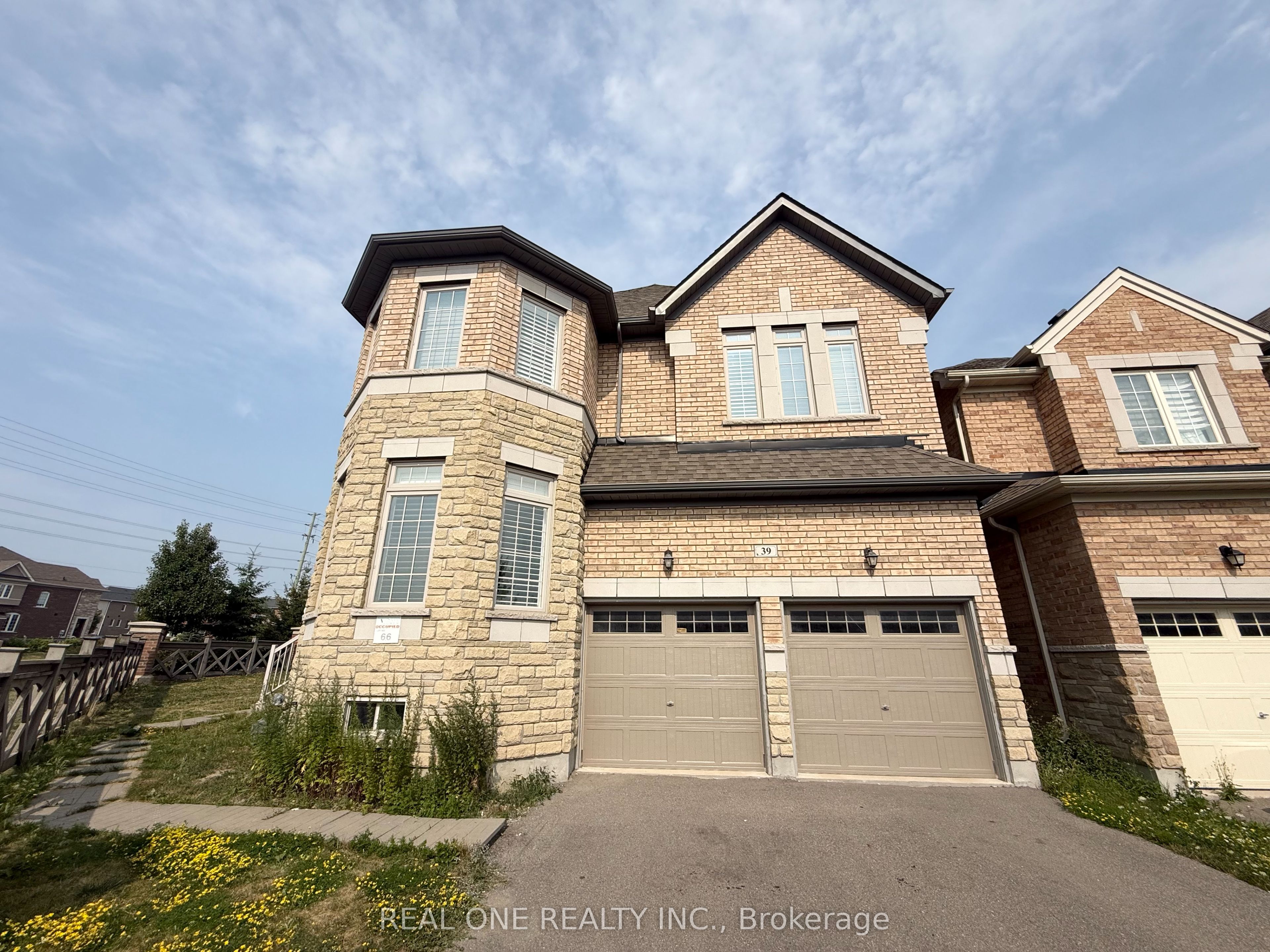 39 Mowder Drive, Aurora, ON, L4G 0V4 photo 2