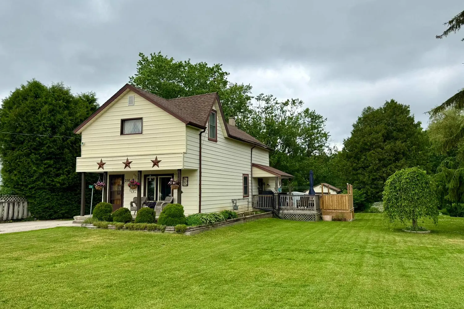 208 Council Road photo 2