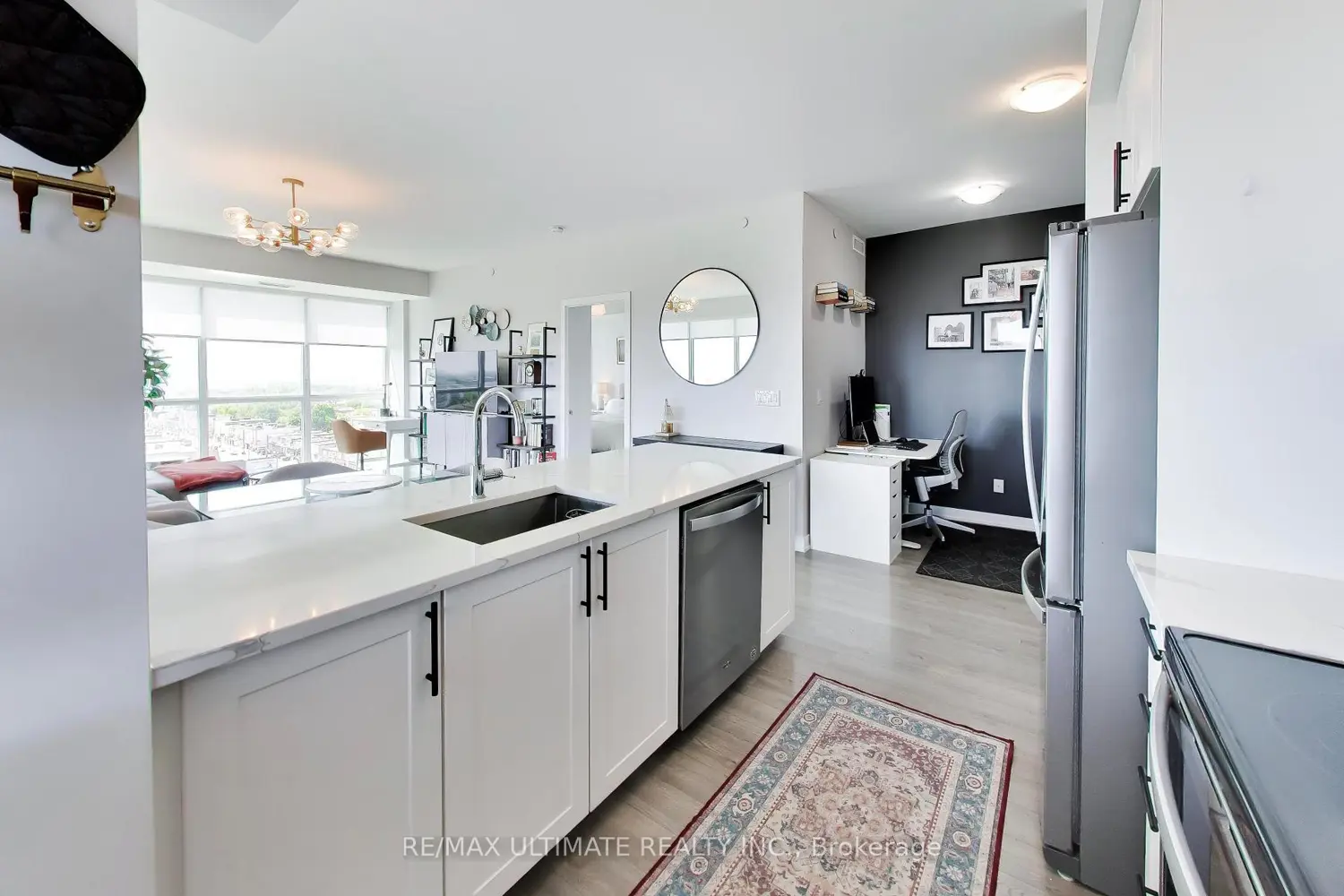1603 Eglinton Avenue 1104 photo 4