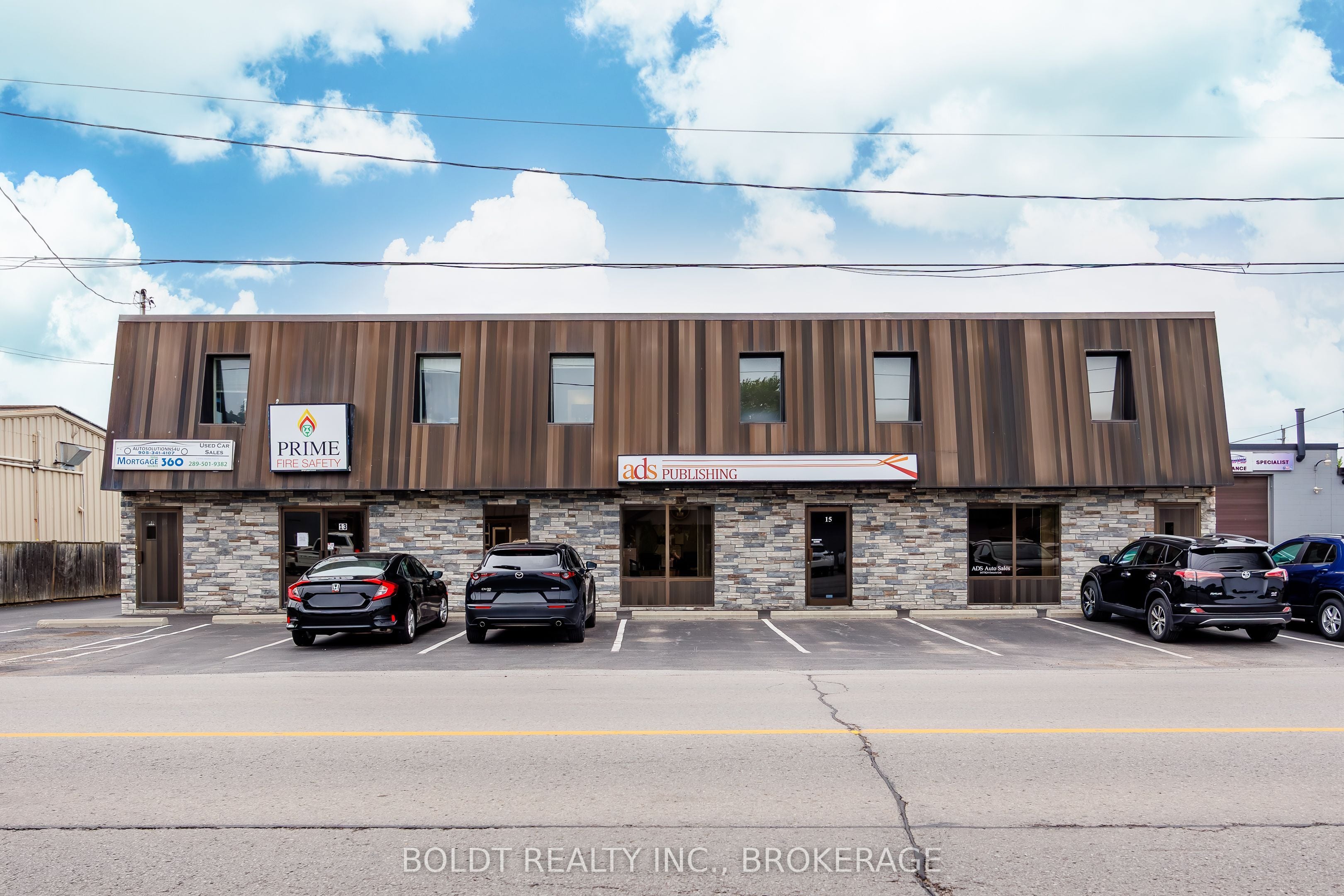 13-15 Secord Drive, St. Catharines, ON, L2N 1K9
