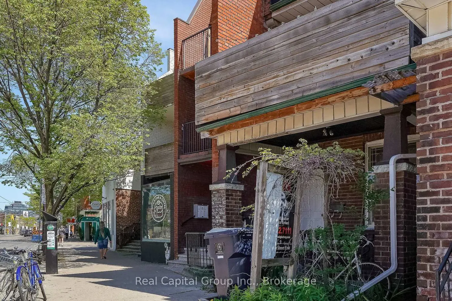 1393 Dundas Street photo 3