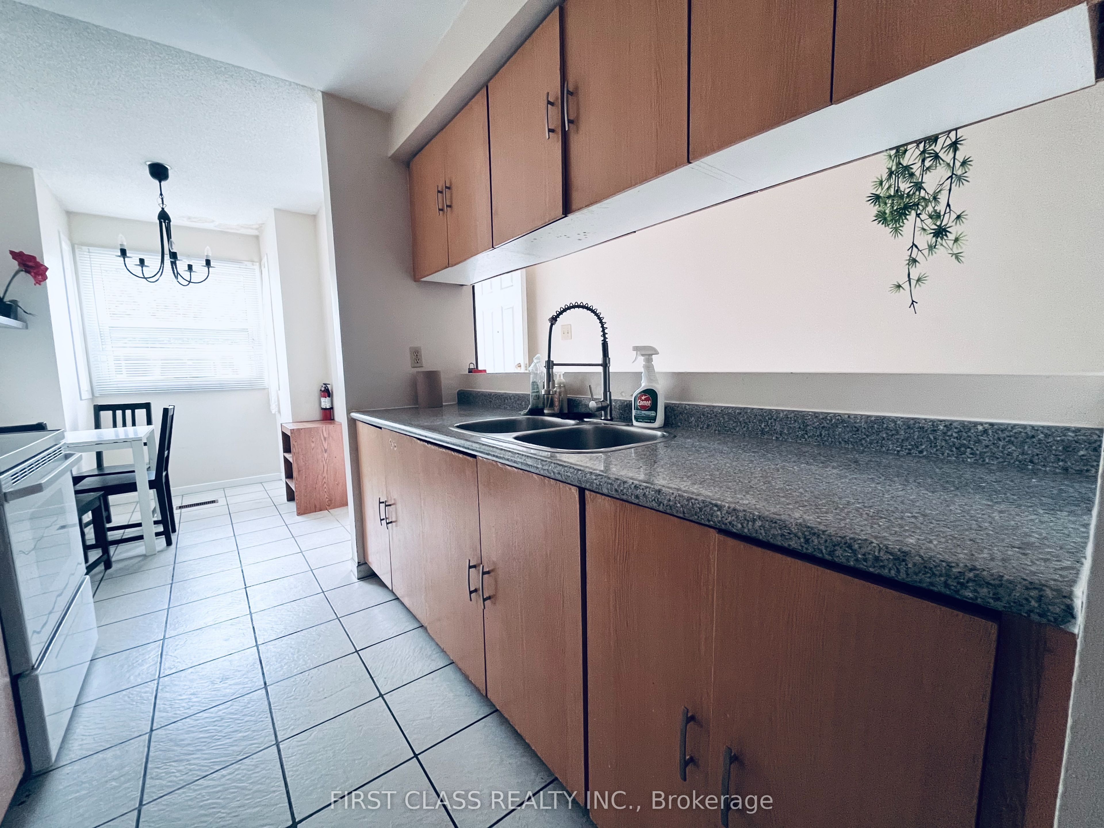 53 Spring Forest Square, Toronto, ON, M1S 4X3 photo 4