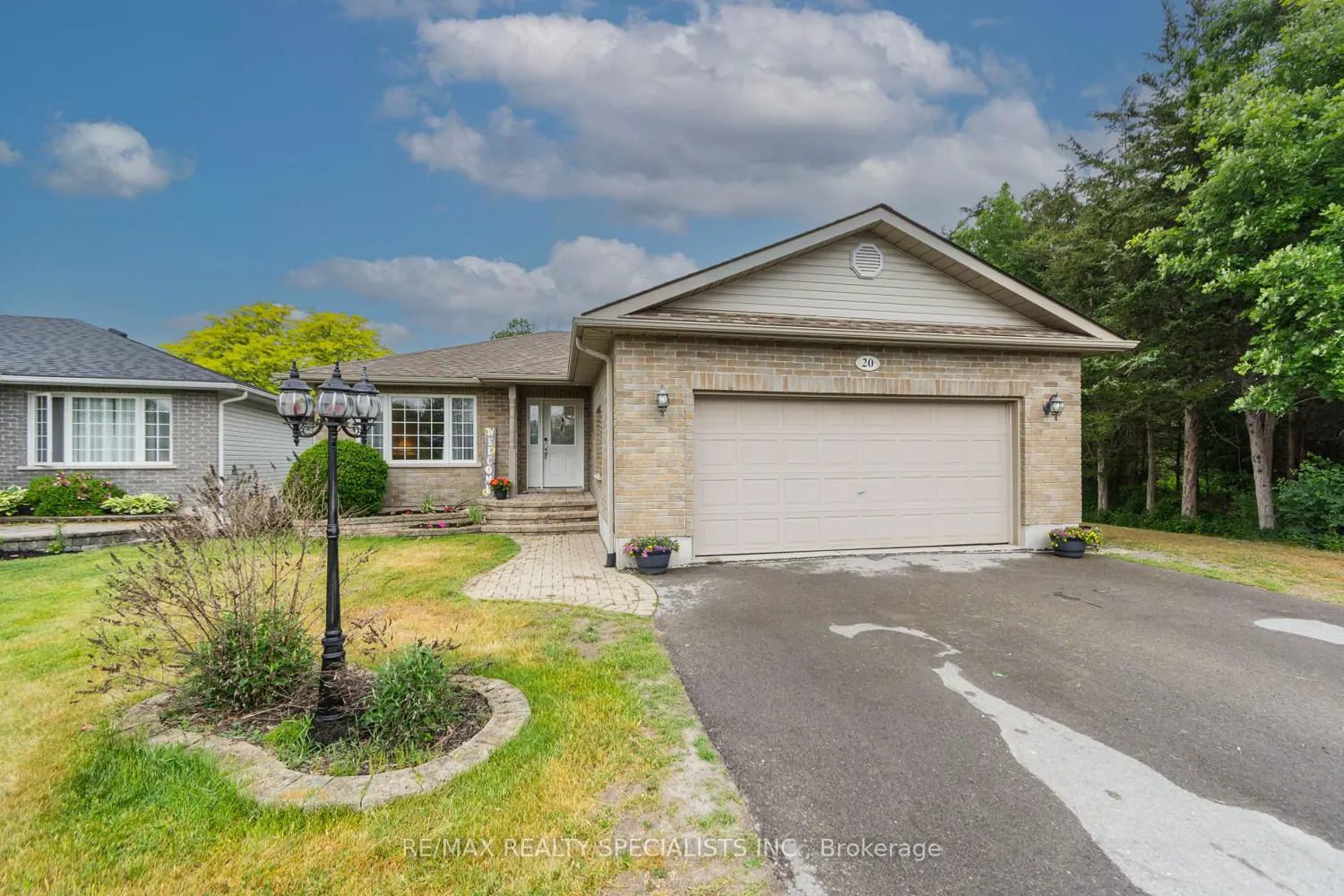 20 Stonegate Crescent