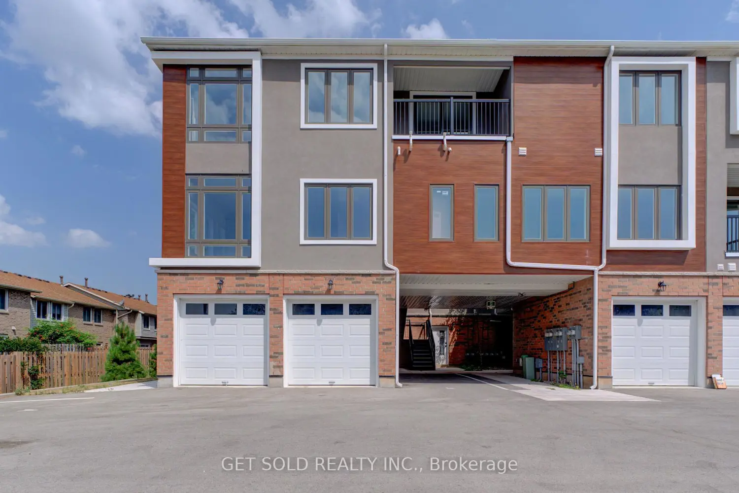 6701 Thorold Stone Road 1