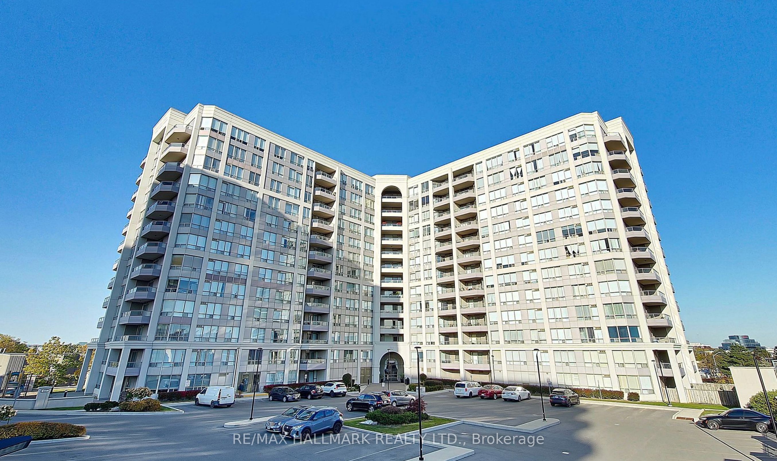 611-9017 Leslie Street, Richmond Hill, ON, L4B 4R8