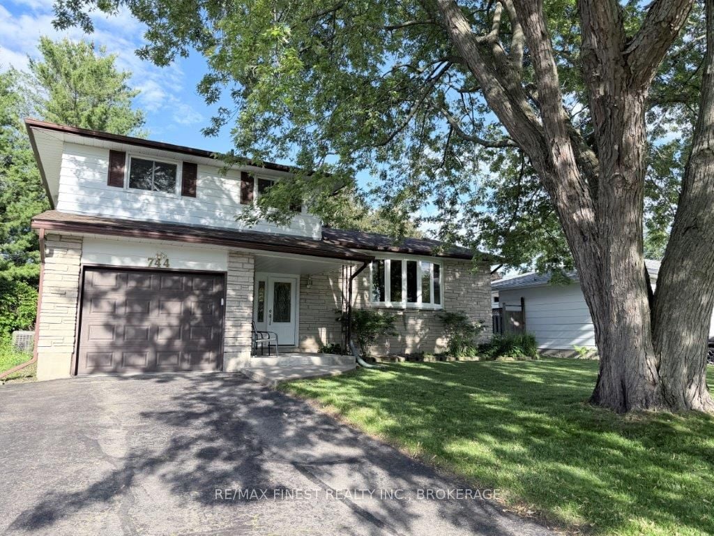 744 Sussex Boulevard, Kingston, ON, K7M 5B1