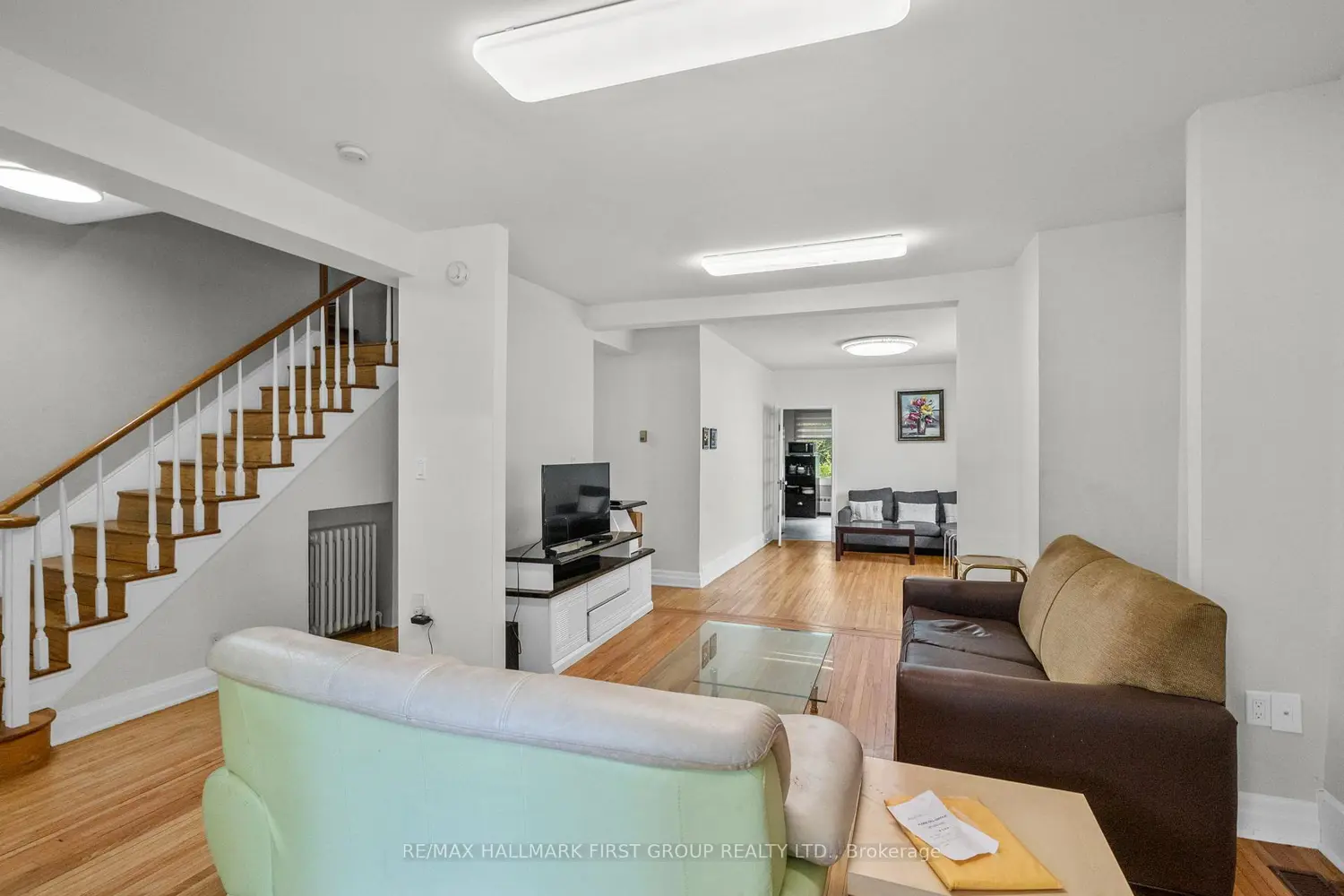 177 Niagara Boulevard photo 2