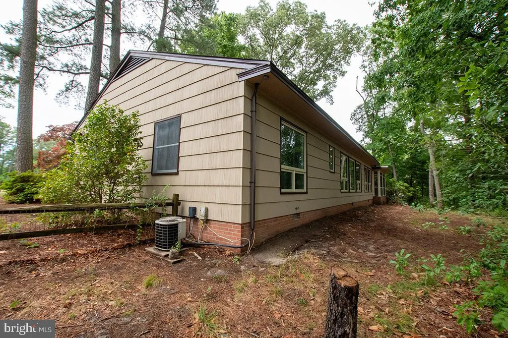 8539 E Marlboro Drive, Delmar, MD 21875