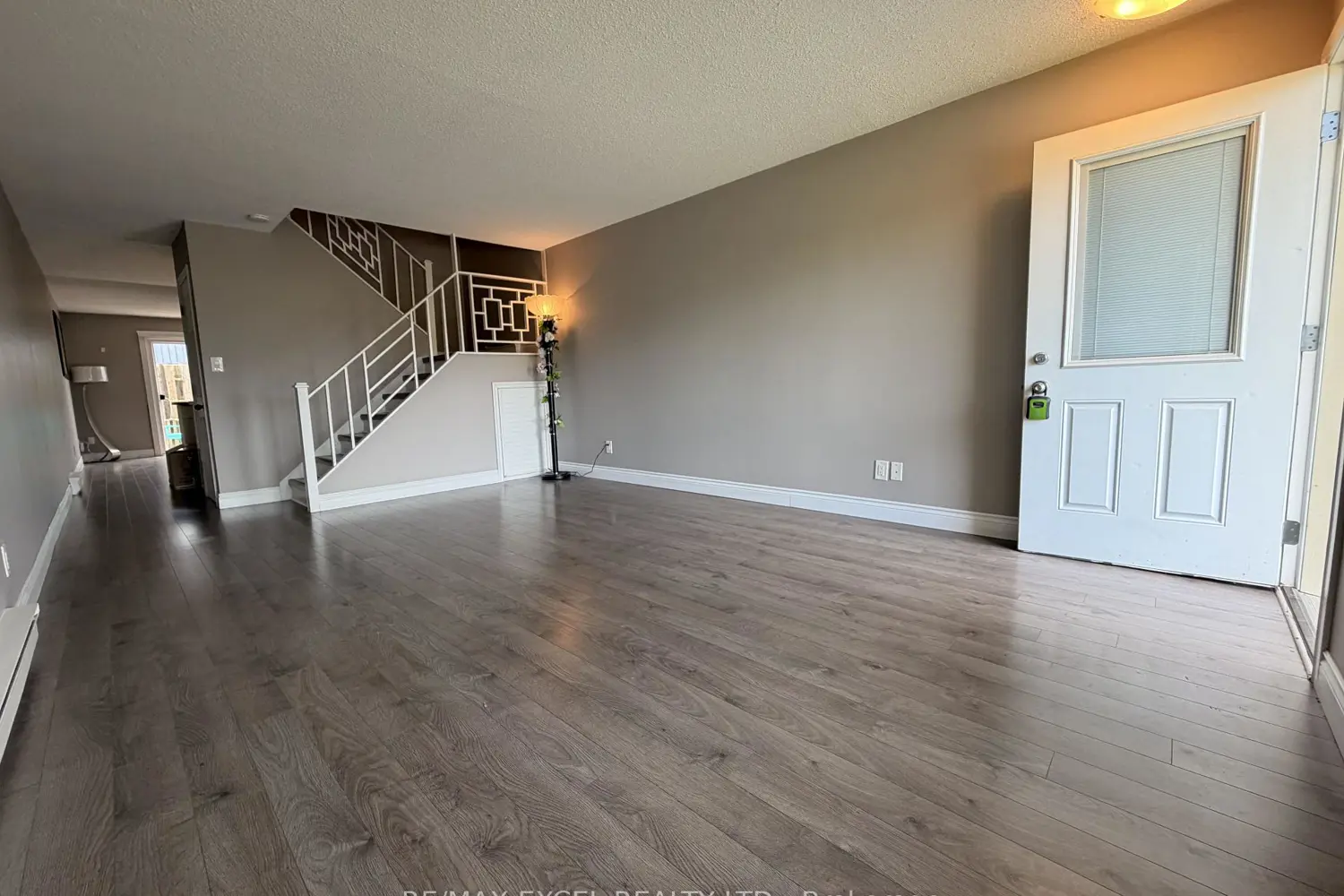 8646 Willoughby Drive 16
