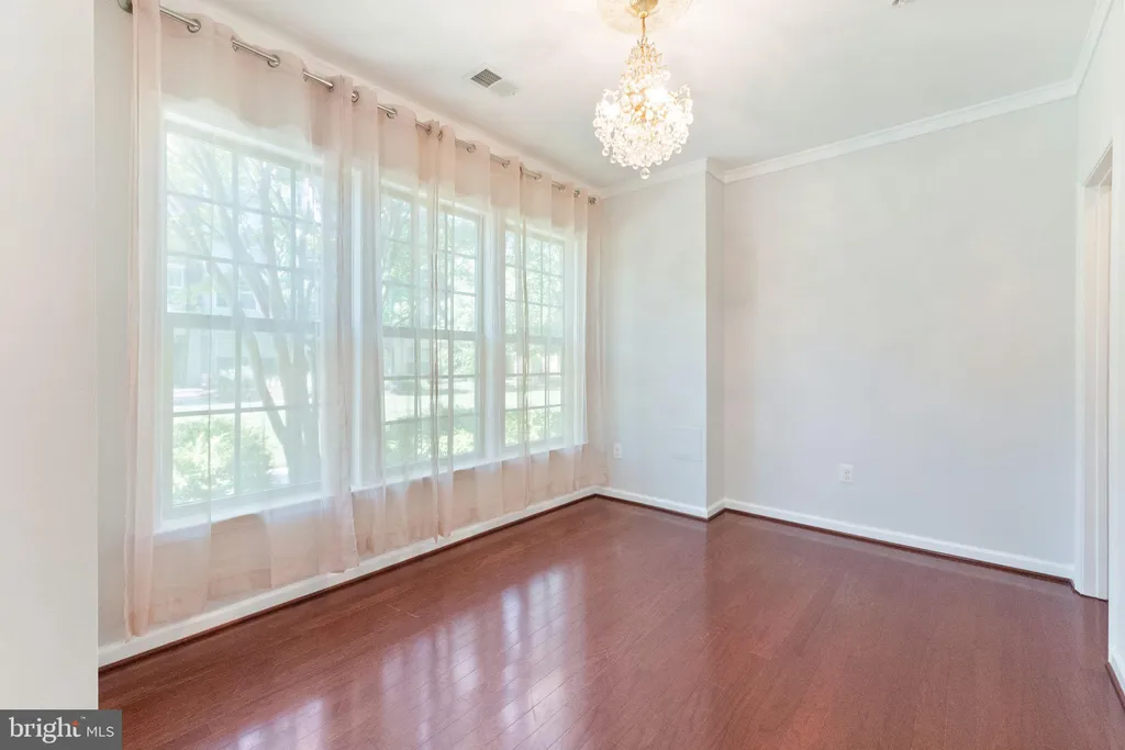 721 River Mist Drive, Oxon Hill, MD 20745 photo 4