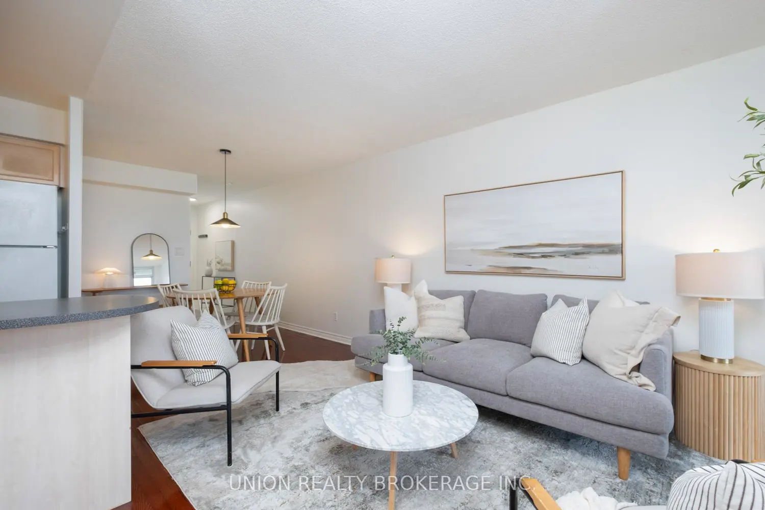 1 Rean Drive 814