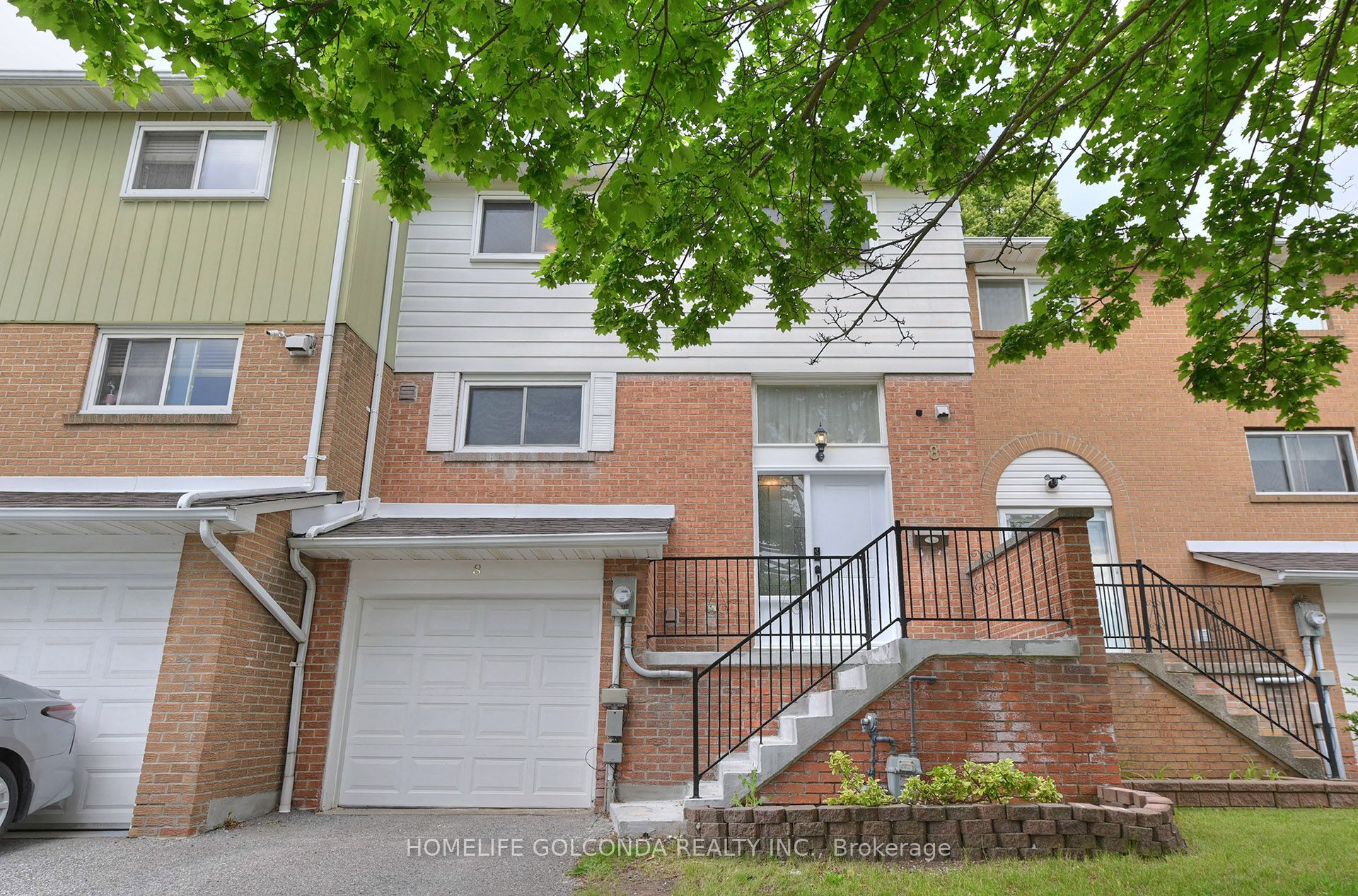8 Glen Springs Drive, Toronto, ON, M1W 1X8