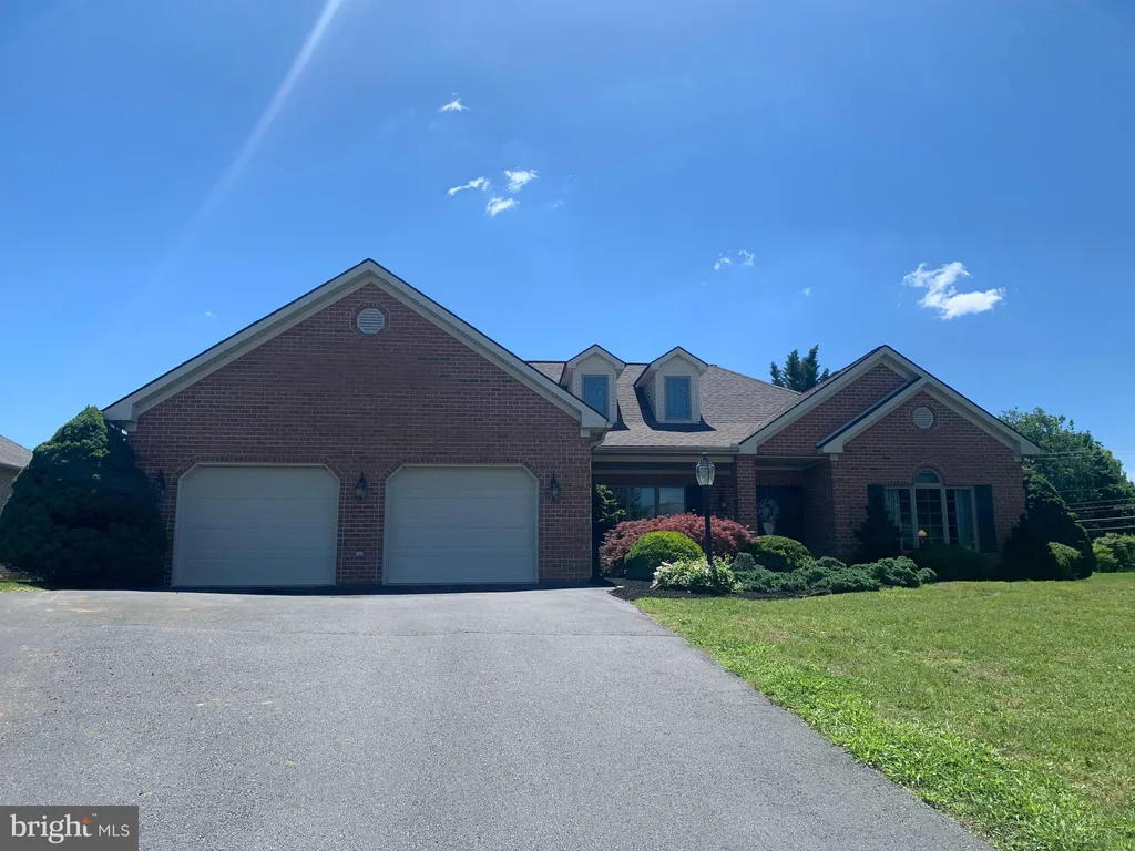 19009 Rock Maple Drive, Hagerstown, MD 21742
