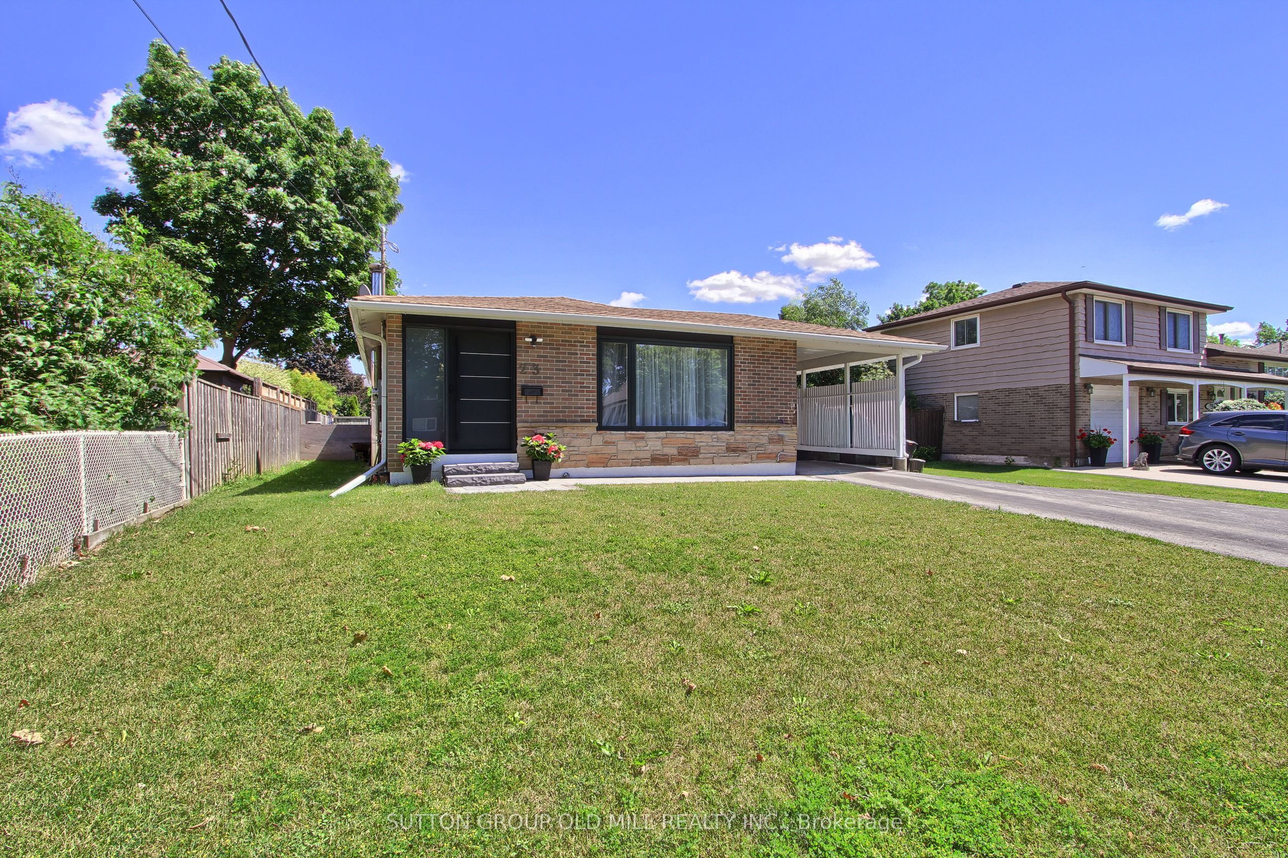 23 Moore Park Crescent, Halton Hills, ON, L7G 2T3