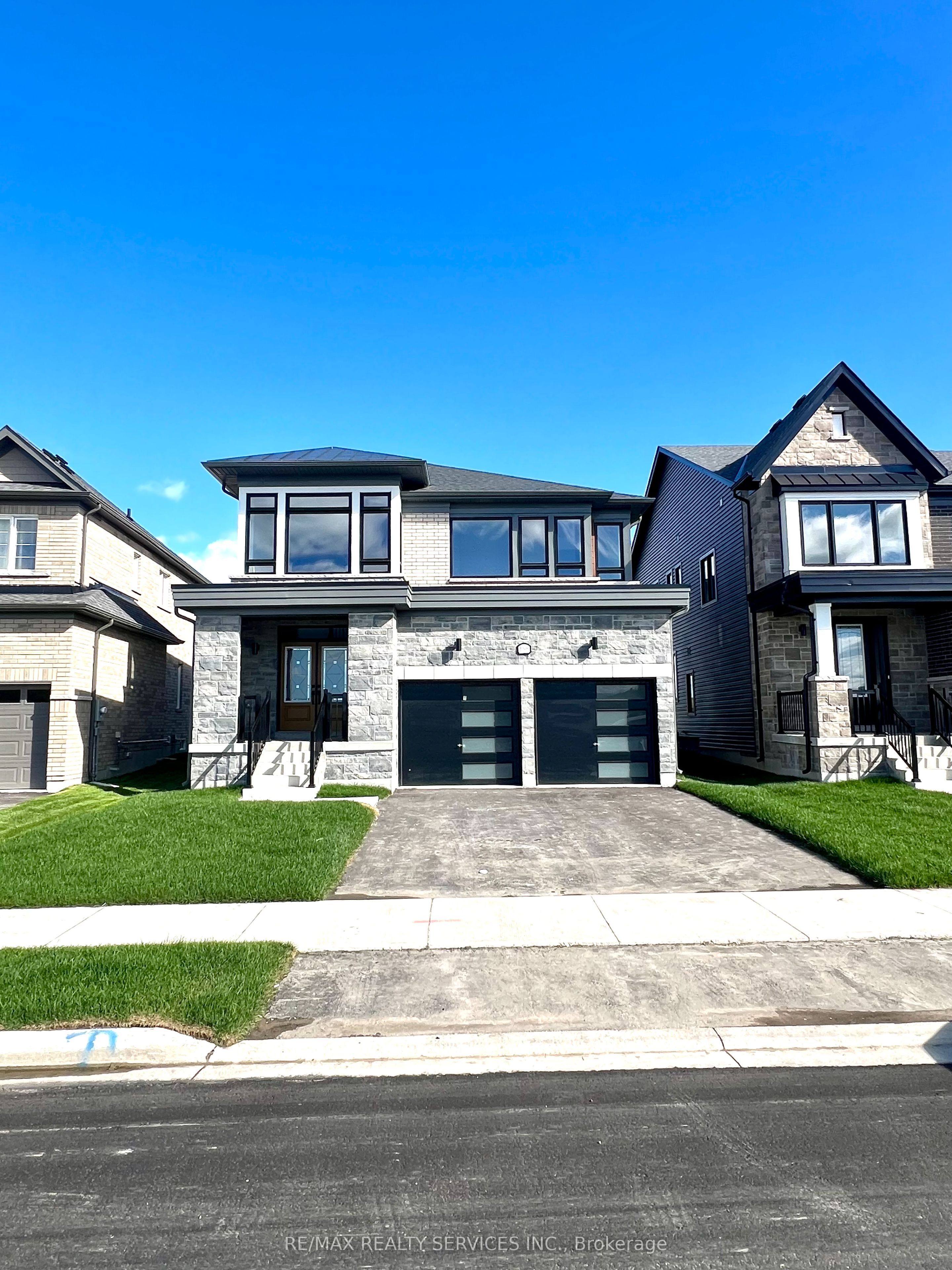 156 Union Boulevard, Wasaga Beach, ON, L9G 0N9