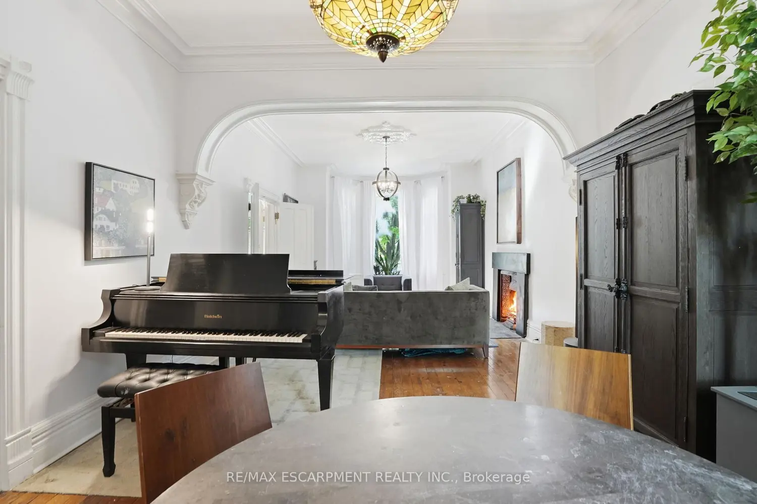 101 Victoria Avenue photo 4