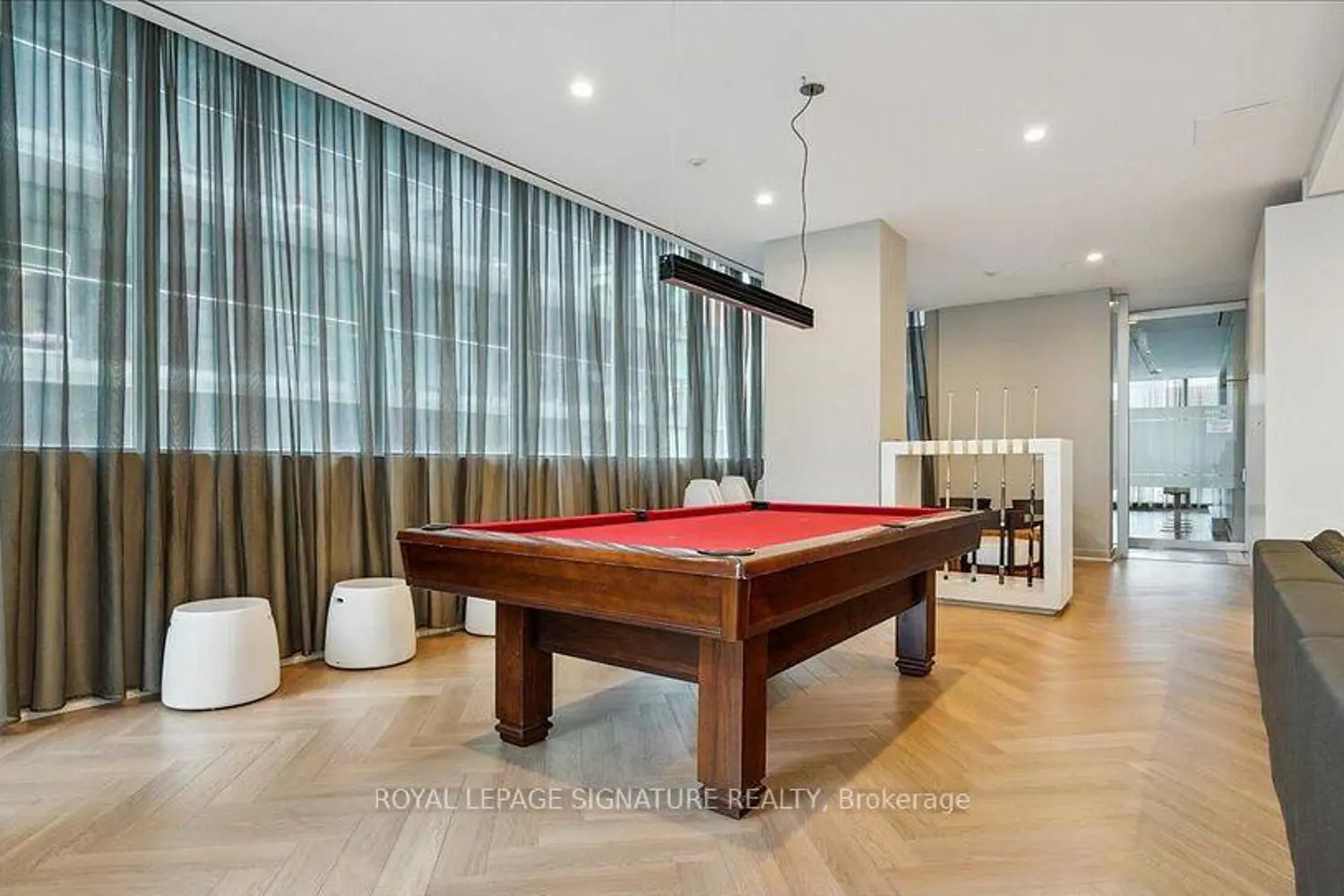 8 Charlotte Street 202 photo 5