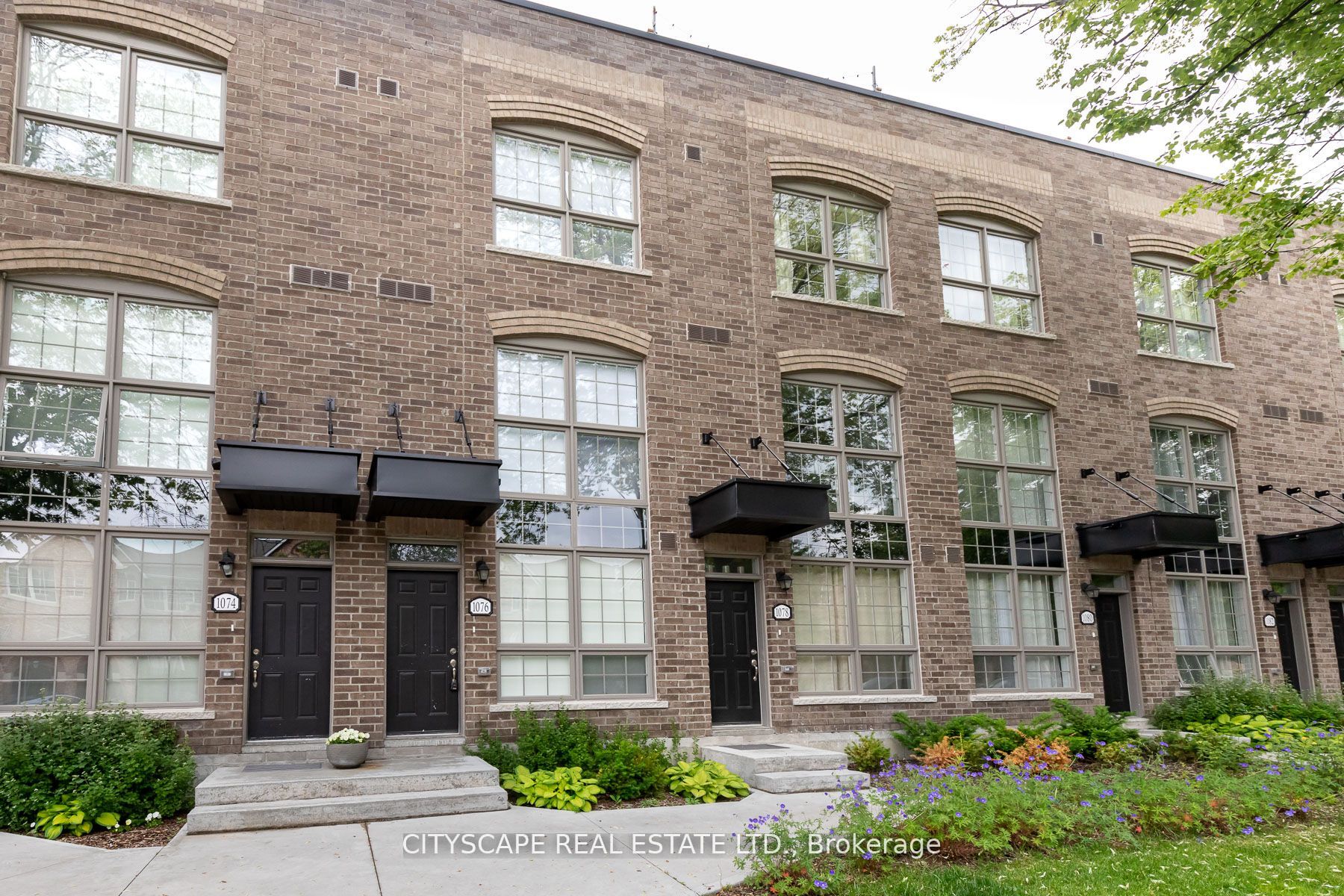 1084 Lansdowne Avenue, Toronto, ON, M6H 0C5