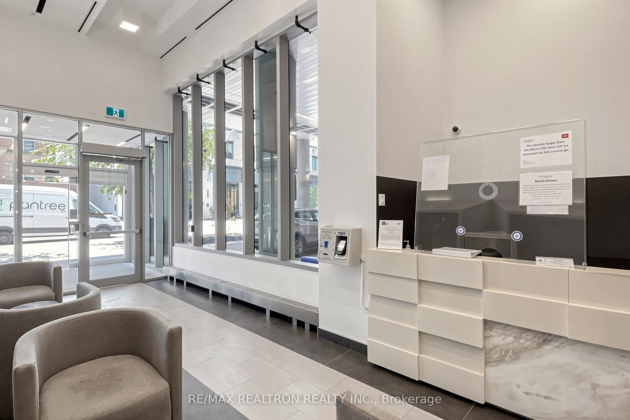 1612-195 Redpath Avenue, Toronto, ON, M4P 0E4 photo 4