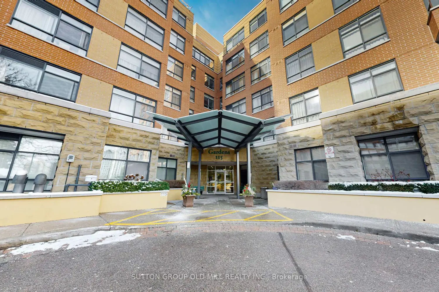 115 Bonis Avenue 611