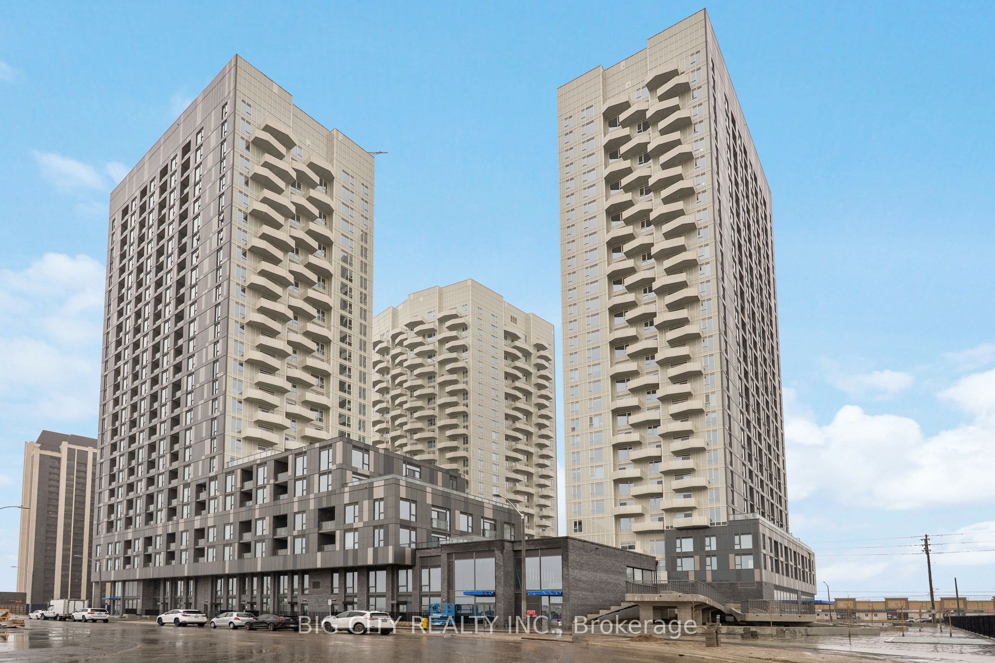 2328-498 Caldari Road, Vaughan, ON, L4K 0R6