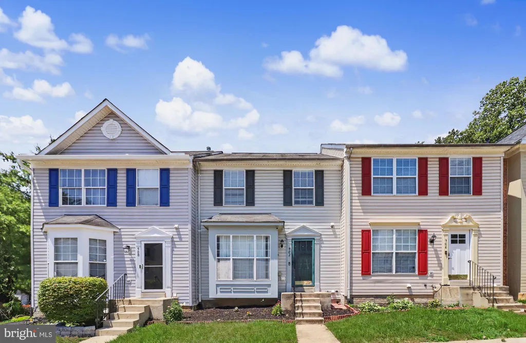 902 Vauxhall Rd, Hyattsville, MD 20785