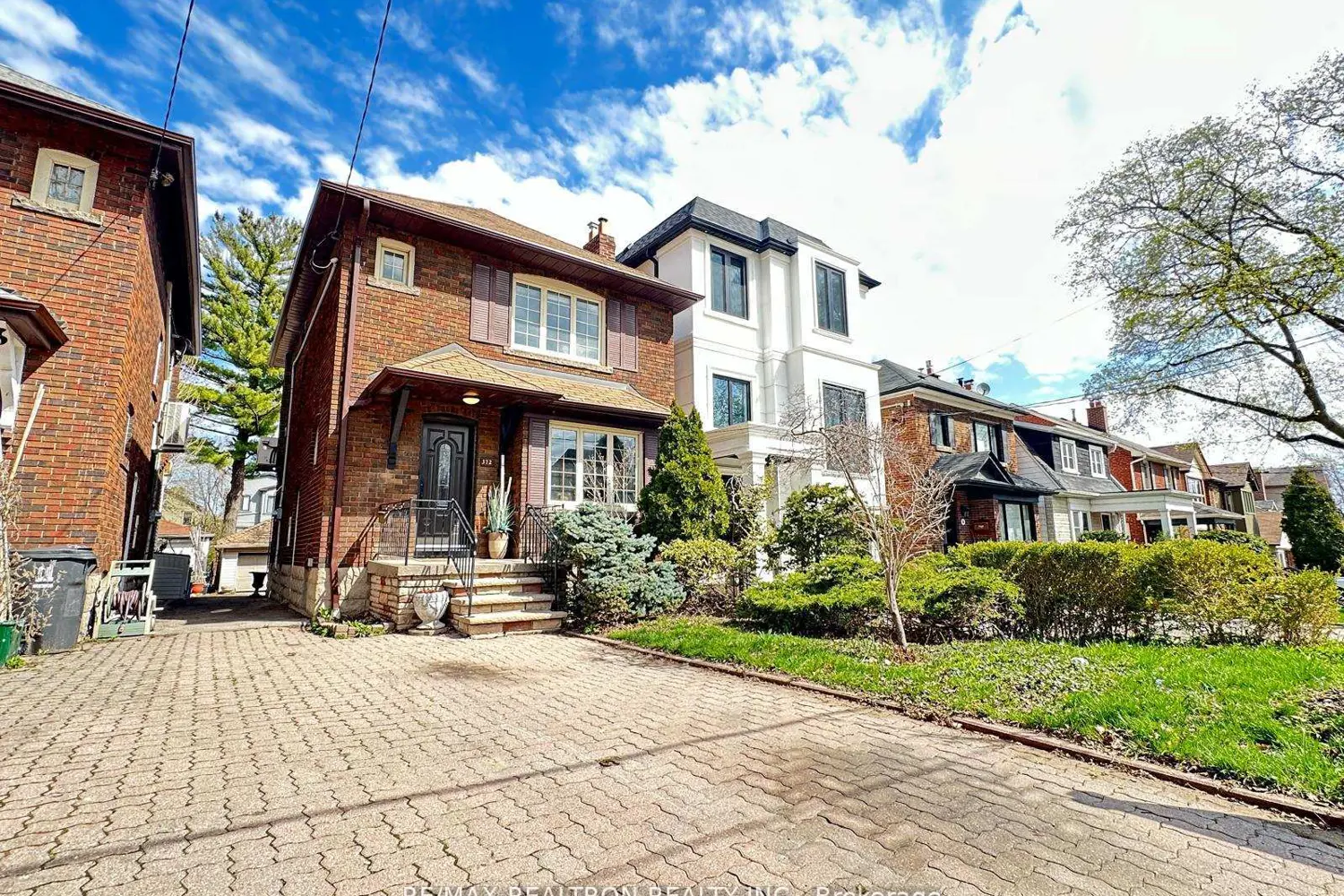 372 St Germain Avenue photo 3