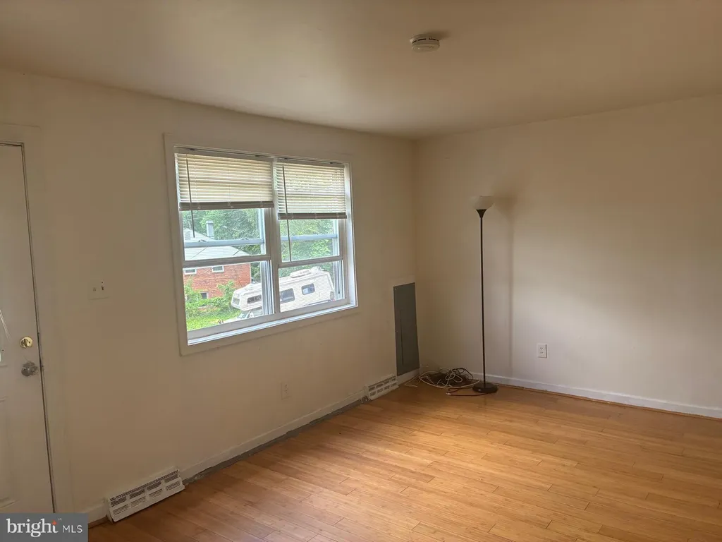 5540 60th Avenue, Riverdale, MD 20737