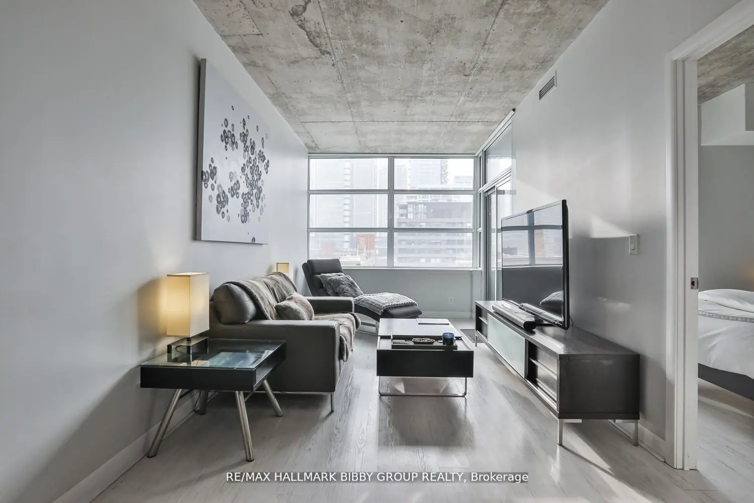 478 King Street 606 photo 2