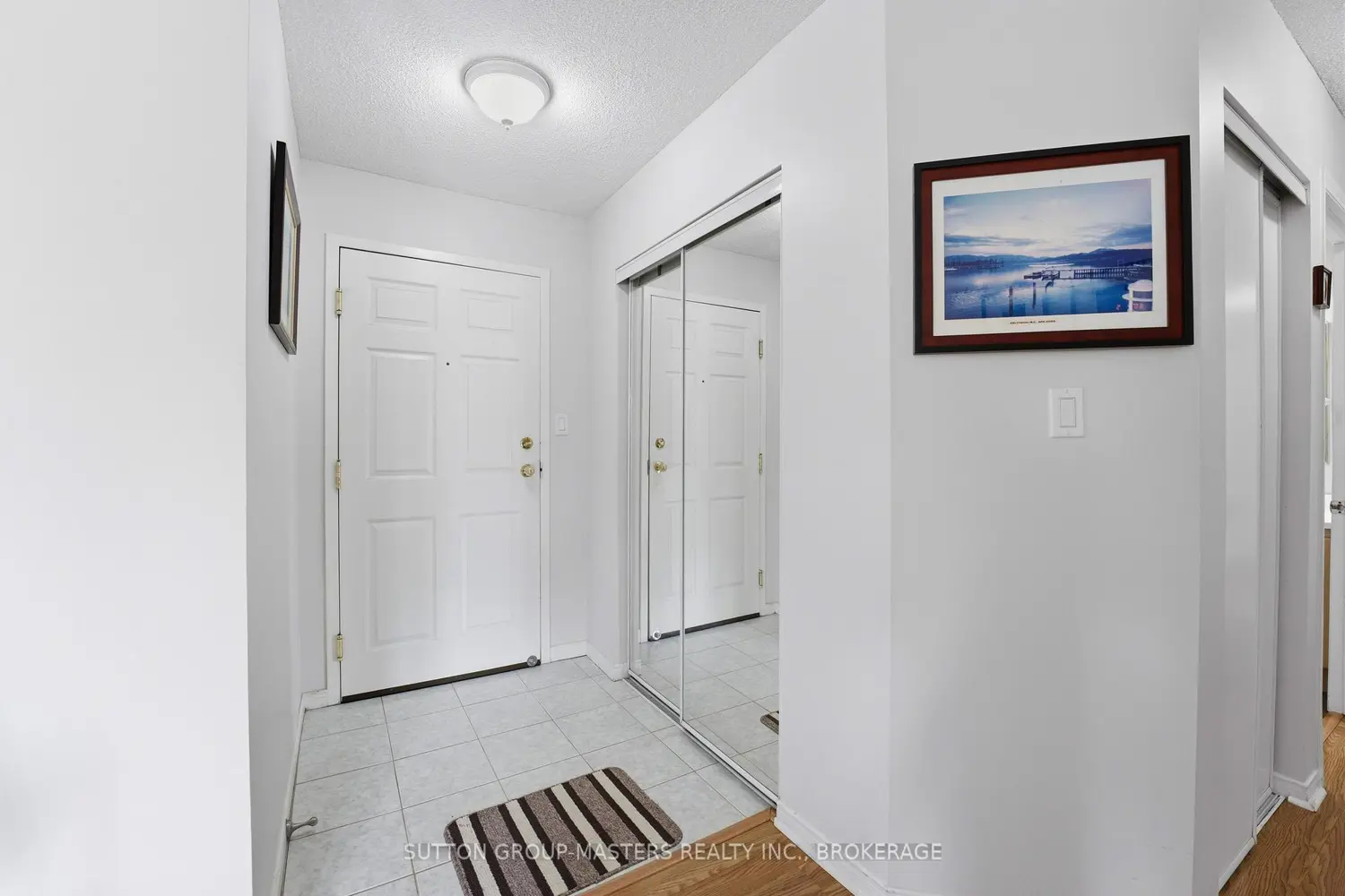 130 Wright Crescent 204 photo 2