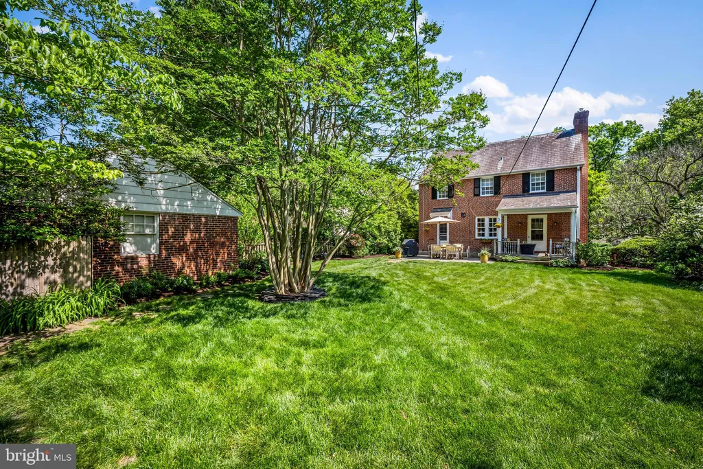 330 Broadmoor Road, Baltimore, MD 21212